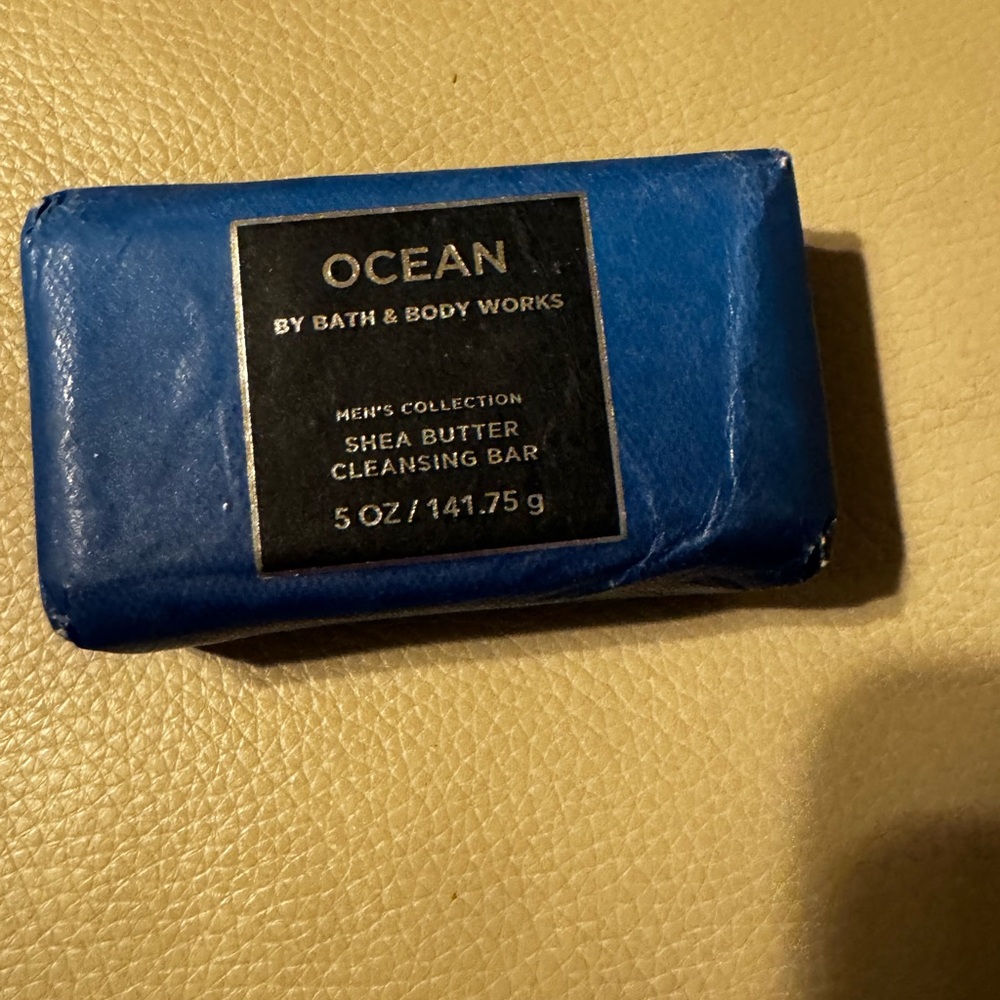 Bath & Body Works Ocean Shea Butter Cleansing Bar - Blue